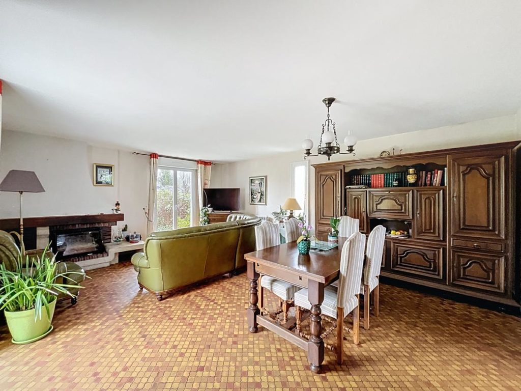 GUIDEL – Maison Proche bourg