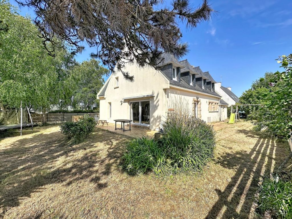 PLOEMEUR – KERLIR – MAISON aux Grands volumes