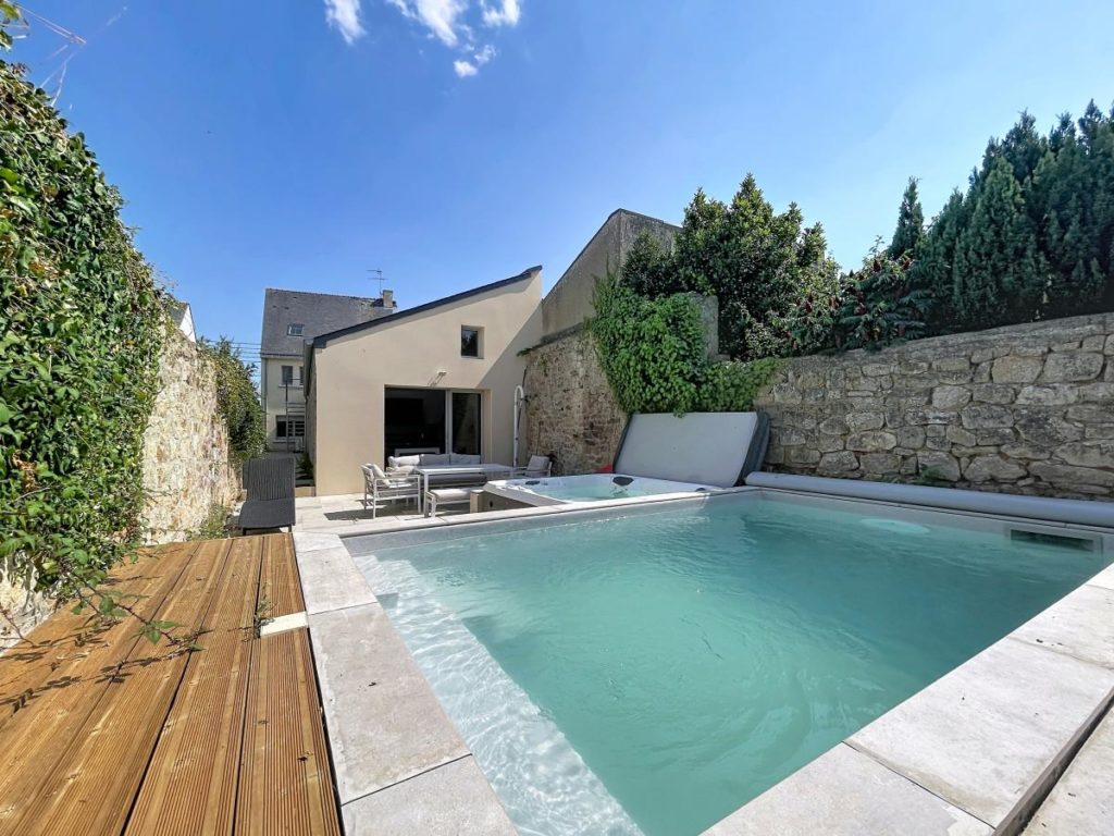 Locmalo – Vaste maison familiale