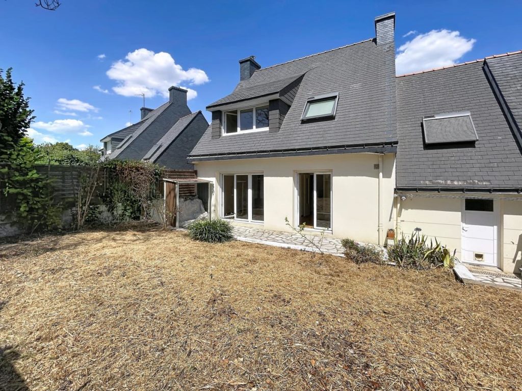 LORIENT – LANVEUR – MAISON F6 – GARAGE