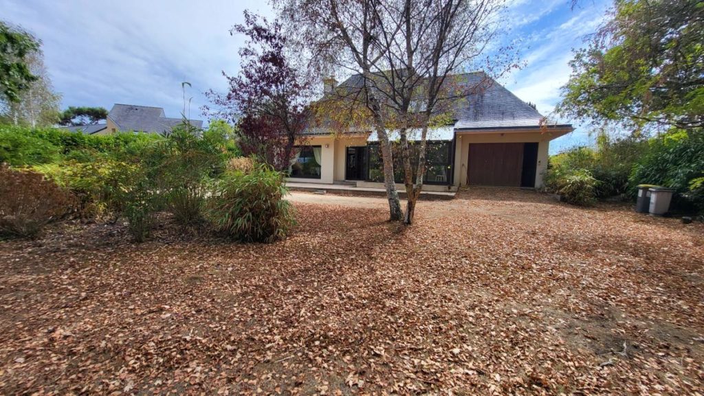 MAISON PLOUHINEC